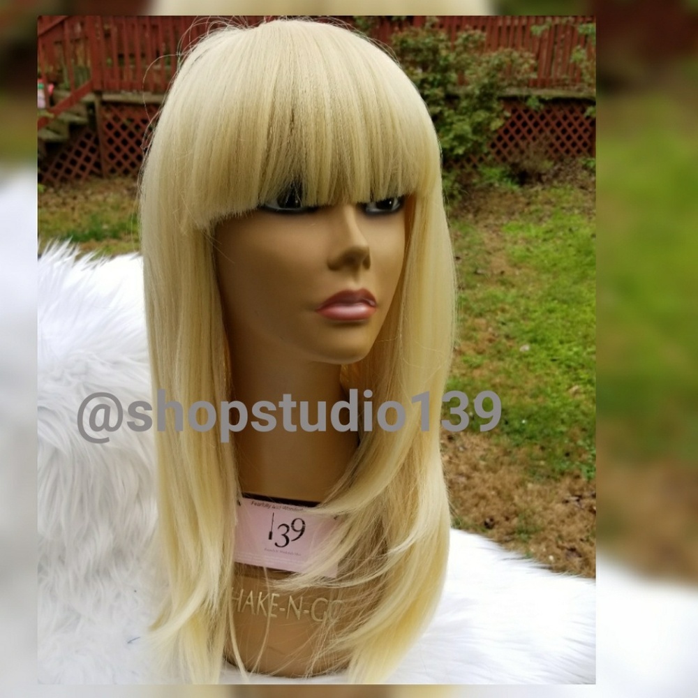 Human hair blonde wig with bangs 20inch